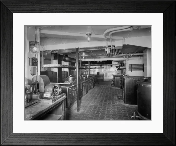 Framed Print : Harland & Wolff Collection - National Museums NI Framed Print : Harland & Wolff Collection - National Museums NI