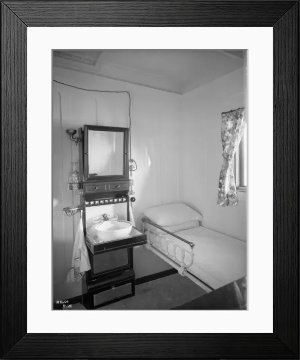 Framed Print : Harland & Wolff Collection - National Museums NI Framed Print : Harland & Wolff Collection - National Museums NI
