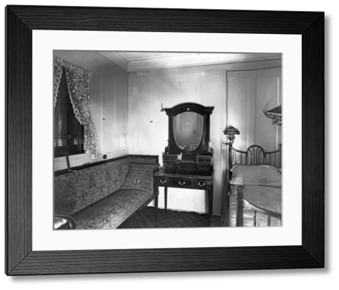 Framed Print : Harland & Wolff Collection - National Museums NI Framed Print : Harland & Wolff Collection - National Museums NI