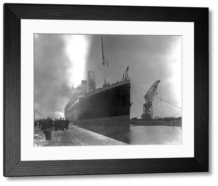 Framed Print : Harland & Wolff Collection - National Museums NI Framed Print : Harland & Wolff Collection - National Museums NI