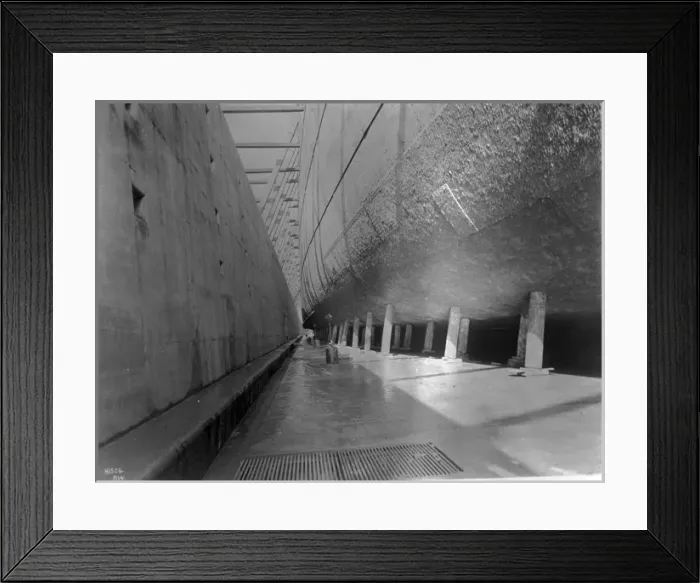 Framed Print : Harland & Wolff Collection - National Museums NI Framed Print : Harland & Wolff Collection - National Museums NI