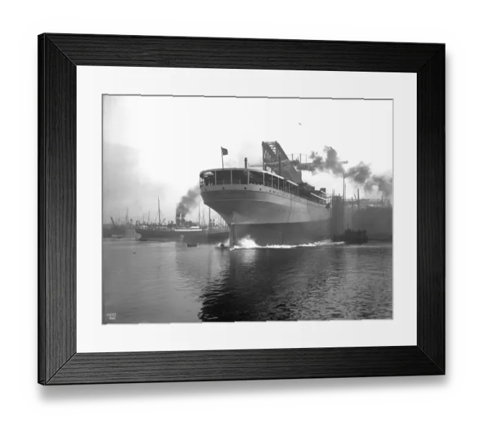 Framed Print : Harland & Wolff Collection - National Museums NI Framed Print : Harland & Wolff Collection - National Museums NI