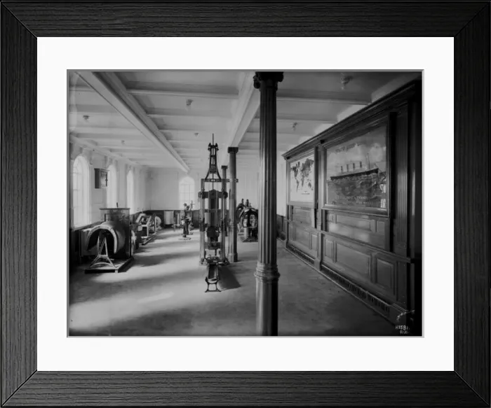 Framed Print : Harland & Wolff Collection - National Museums NI Framed Print : Harland & Wolff Collection - National Museums NI