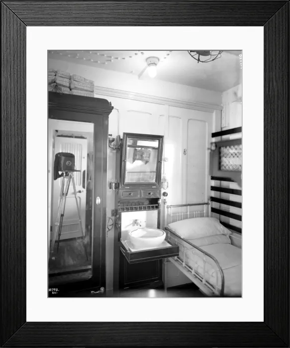 Framed Print : Harland & Wolff Collection - National Museums NI Framed Print : Harland & Wolff Collection - National Museums NI