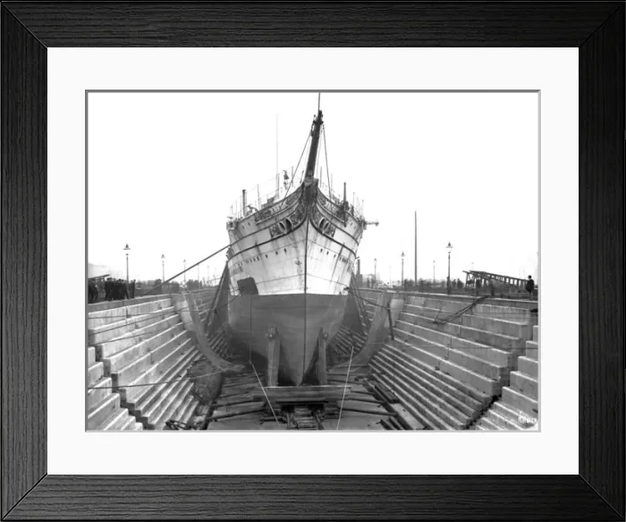 Framed Print : Harland & Wolff Collection - National Museums NI Framed Print : Harland & Wolff Collection - National Museums NI