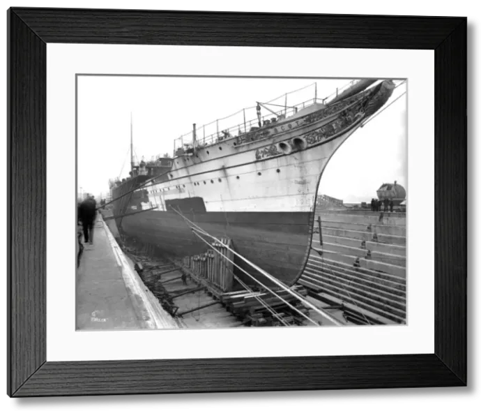 Framed Print : Harland & Wolff Collection - National Museums NI Framed Print : Harland & Wolff Collection - National Museums NI