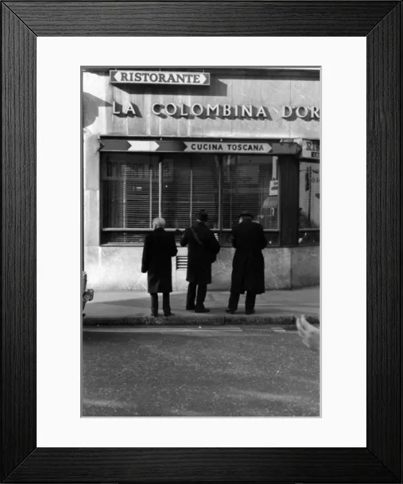 Framed Print : Soho, London - Old Compton Street and Dean Street W1 Framed Print : Soho, London - Old Compton Street and Dean Street W1