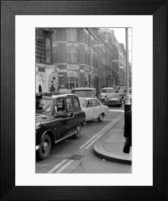 Framed Print : Soho, London - Brewer Street W1 Framed Print : Soho, London - Brewer Street W1
