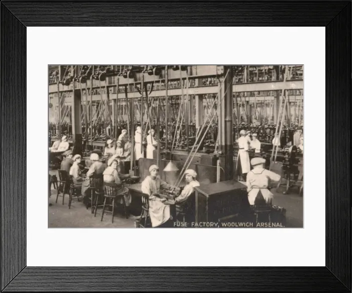 Framed Print : Women WW1 Munitions Woolwich Arsenal Framed Print : Women WW1 Munitions Woolwich Arsenal