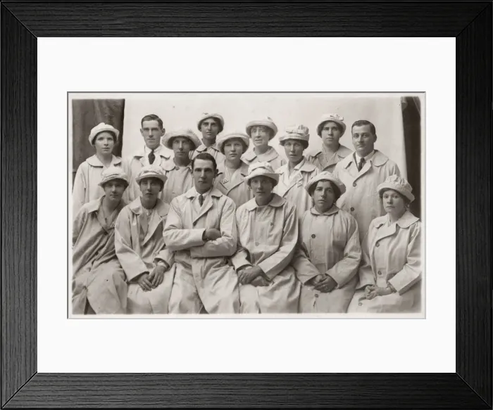 Framed Print : Women WW1 Work Canteen Framed Print : Women WW1 Work Canteen