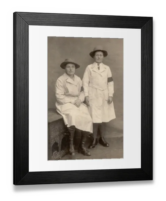 Framed Print : Womens Land Army WW1 Framed Print : Womens Land Army WW1