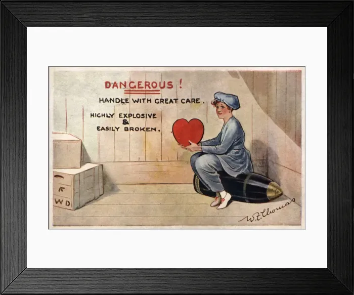 Framed Print : Women WW1 Munitions Framed Print : Women WW1 Munitions