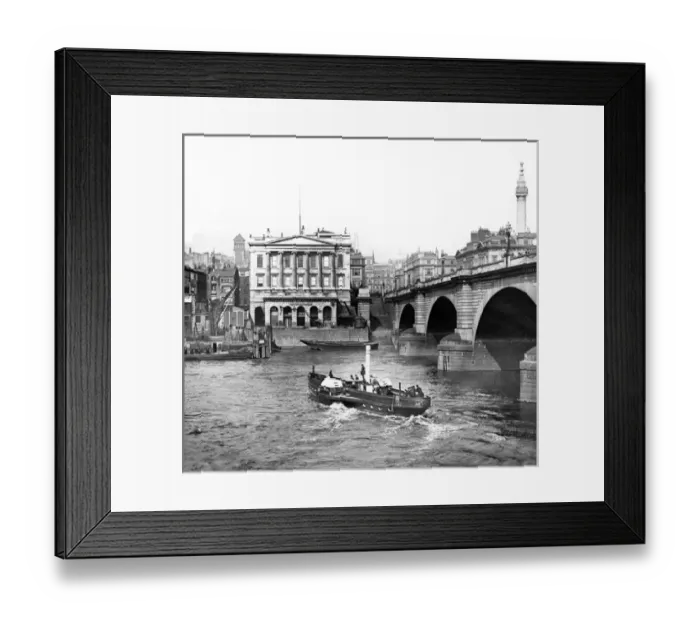 Framed Print : River Thames at London Bridge, London Framed Print : River Thames at London Bridge, London