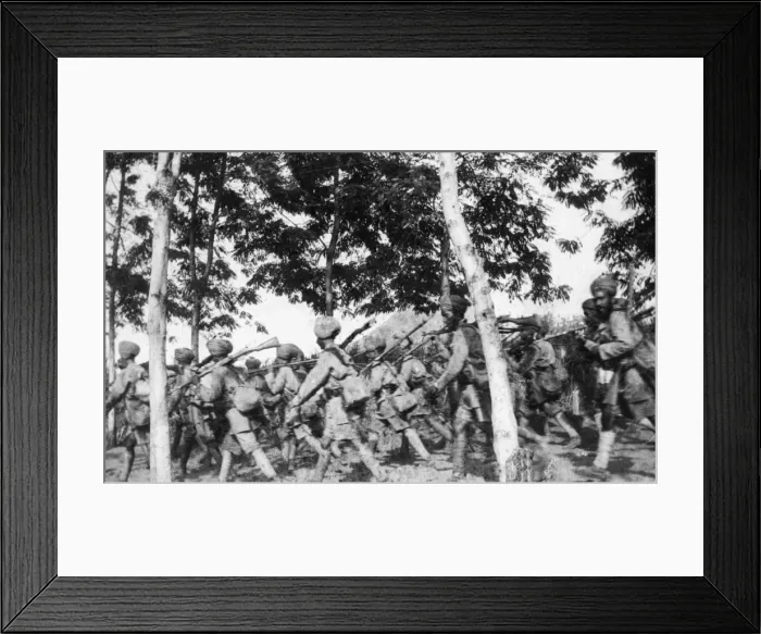 Framed Print : Indian troops on the move, Lindi theatre, East Africa, WW1 Framed Print : Indian troops on the move, Lindi theatre, East Africa, WW1
