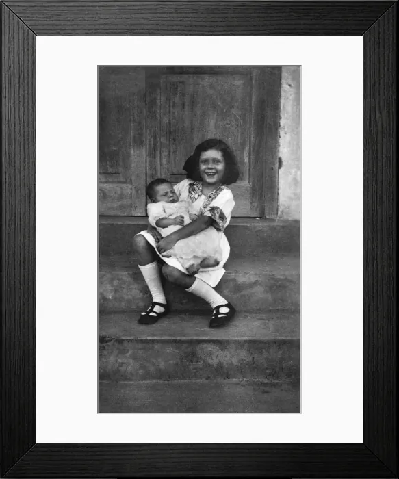 Framed Print : Norah and Daphne Jewell, Mombasa, Kenya, East Africa Framed Print : Norah and Daphne Jewell, Mombasa, Kenya, East Africa