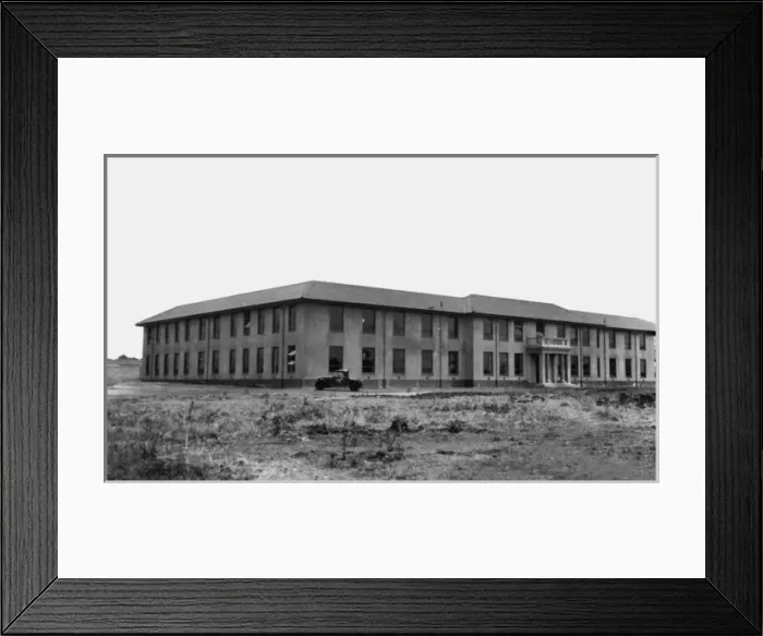 Framed Print : Bacteriology Laboratory, Nairobi, Kenya, East Africa Framed Print : Bacteriology Laboratory, Nairobi, Kenya, East Africa