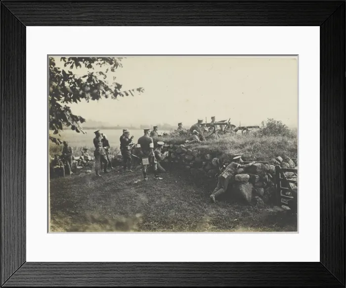 Framed Print : Machine Gunners on manoeuvres Framed Print : Machine Gunners on manoeuvres