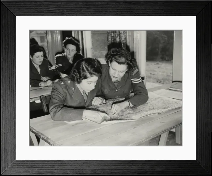 Framed Print : Princess Elizabeth at map reading class, 1945 Framed Print : Princess Elizabeth at map reading class, 1945