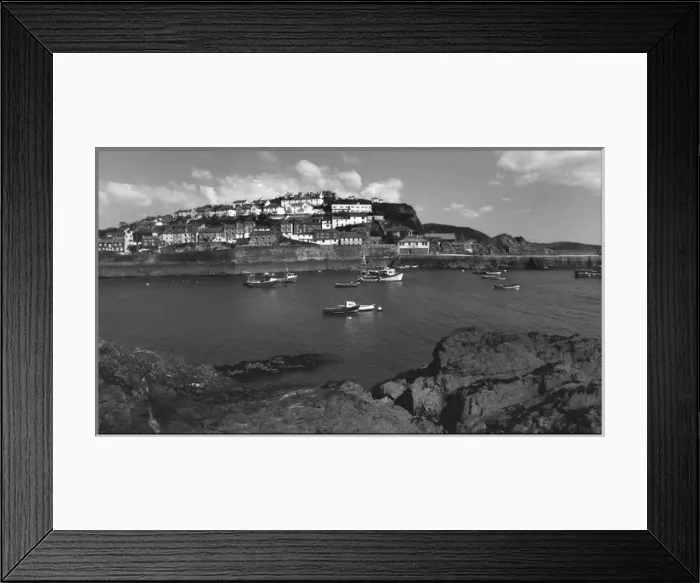 Framed Print : View of Mevagissey harbour, Cornwall Framed Print : View of Mevagissey harbour, Cornwall
