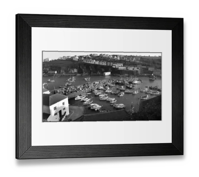 Framed Print : View of St Ives harbour, Cornwall Framed Print : View of St Ives harbour, Cornwall