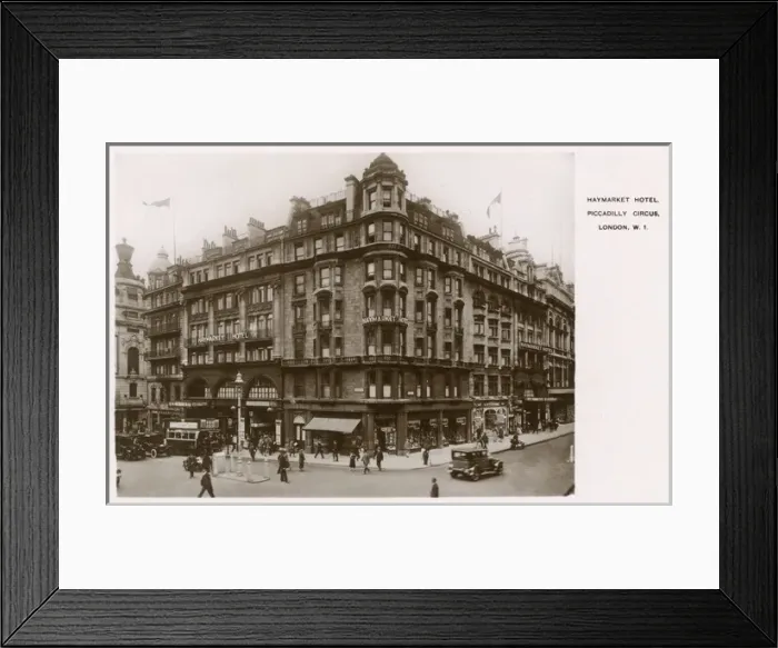 Framed Print : London, Haymarket Hotel - corner of Haymarket and Piccadilly Framed Print : London, Haymarket Hotel - corner of Haymarket and Piccadilly