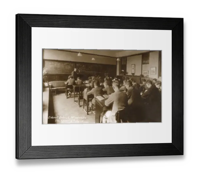 Framed Print : Upper Vth Form, Sidcot School, Winscombe, Somerset Framed Print : Upper Vth Form, Sidcot School, Winscombe, Somerset