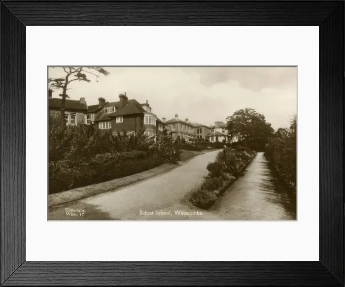 Framed Print : Sidcot School, Winscombe, Somerset Framed Print : Sidcot School, Winscombe, Somerset