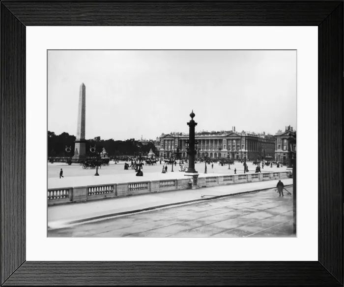 Framed Print : Place de la Concorde, Paris, France Framed Print : Place de la Concorde, Paris, France