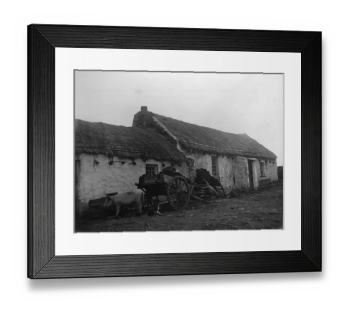 Framed Print : Cottage in County Donegal, north-west Ireland Framed Print : Cottage in County Donegal, north-west Ireland