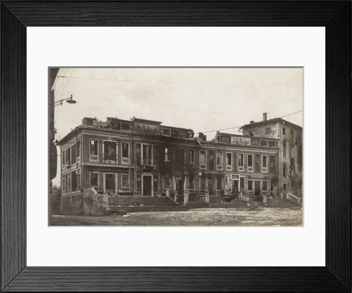 Framed Print : Wartime damage in Valdobbriadene, Italy, WW1 Framed Print : Wartime damage in Valdobbriadene, Italy, WW1