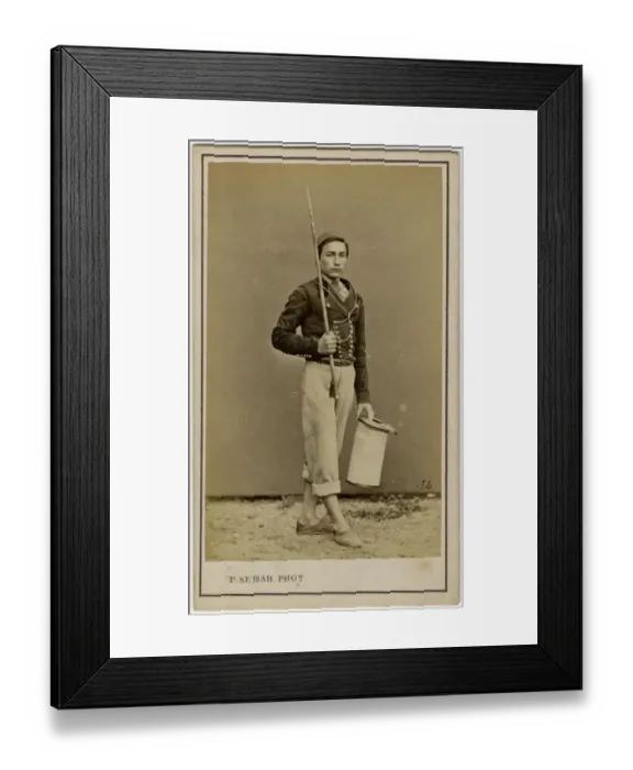 Framed Print : Runner holding an accordion - Istanbul, Turkey Framed Print : Runner holding an accordion - Istanbul, Turkey
