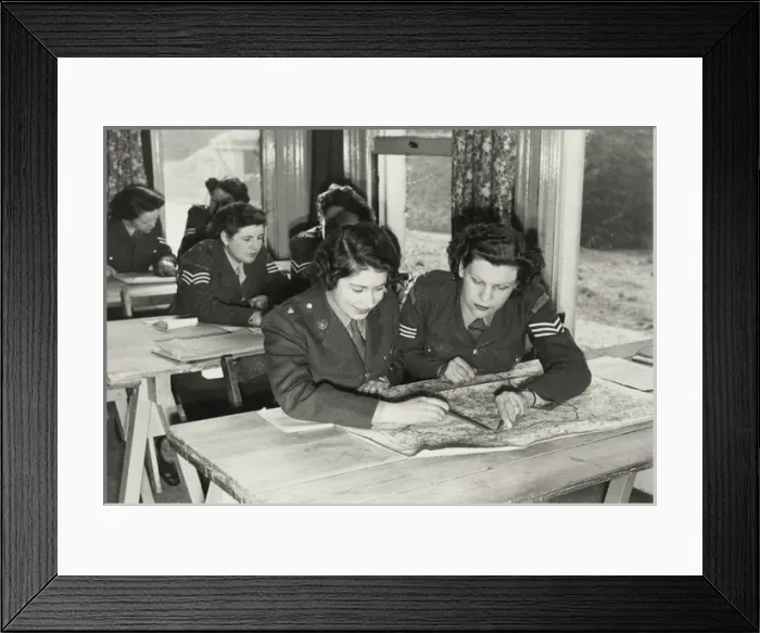 Framed Print : Princess Elizabeth at map reading class, 1945 Framed Print : Princess Elizabeth at map reading class, 1945