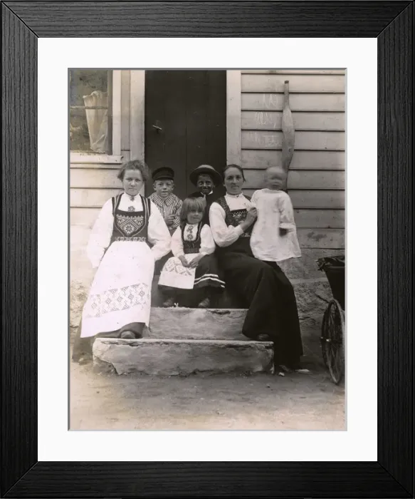 Framed Print : Family in national costume, Mundal, Norway Framed Print : Family in national costume, Mundal, Norway
