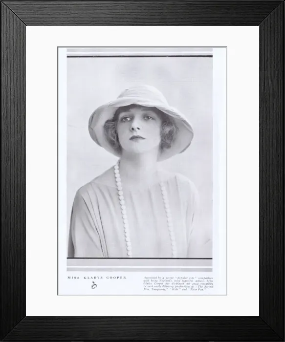 Framed Print : A portrait of Gladys Cooper, London Framed Print : A portrait of Gladys Cooper, London