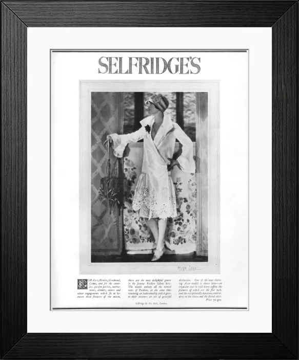 Framed Print : Advert for Selfridges fashion salons, London, 1926 Framed Print : Advert for Selfridges fashion salons, London, 1926