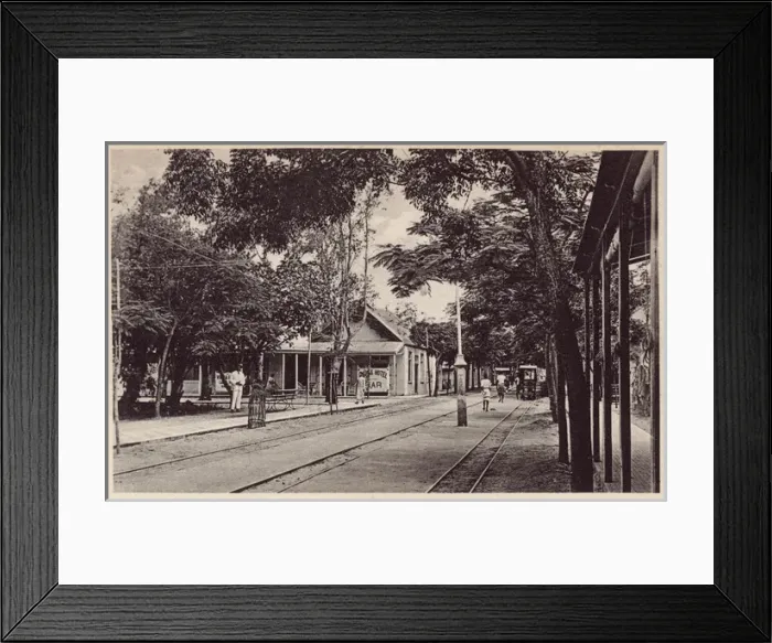 Framed Print : Valsassina Street, Beira, Mozambique, East Africa Framed Print : Valsassina Street, Beira, Mozambique, East Africa