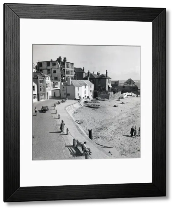 Framed Print : End of the Wharf and Quay Street, St Ives, Cornwall Framed Print : End of the Wharf and Quay Street, St Ives, Cornwall