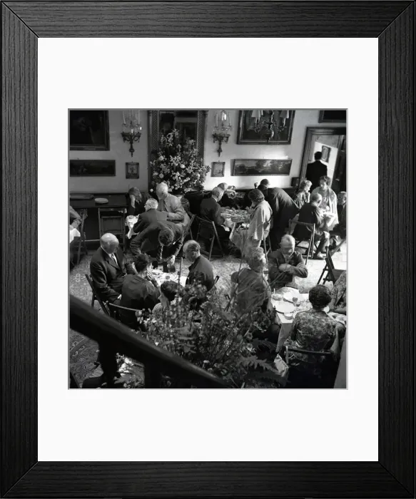 Framed Print : Dinner in a St Ives restaurant Framed Print : Dinner in a St Ives restaurant