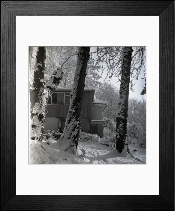 Framed Print : Woodland house in the snow Framed Print : Woodland house in the snow