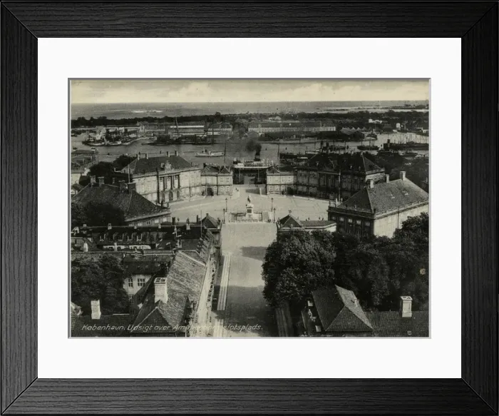 Framed Print : Denmark - Copenhagen - The Amelienborg Palace Courtyard Framed Print : Denmark - Copenhagen - The Amelienborg Palace Courtyard