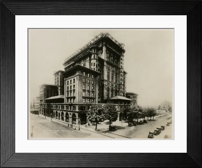 Framed Print : Vancouver, Canada - Hotel Vancouver Framed Print : Vancouver, Canada - Hotel Vancouver
