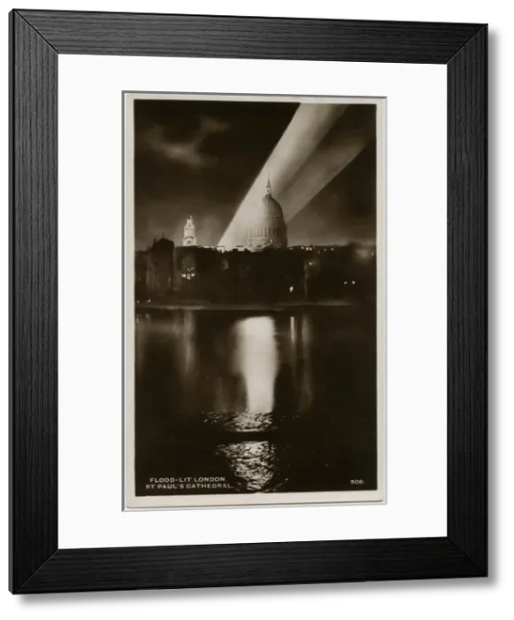 Framed Print : St. Pauls Cathedral, London - floodlit Framed Print : St. Pauls Cathedral, London - floodlit