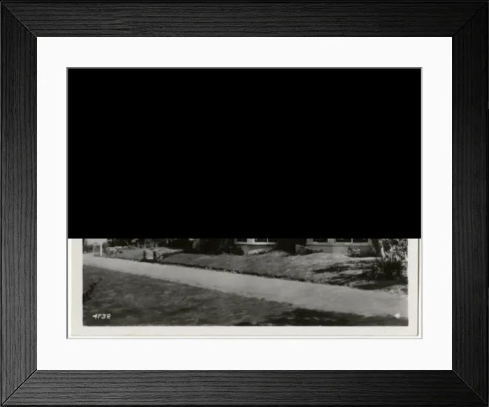 Framed Print : Herm - Channel Islands - The White House Hotel Framed Print : Herm - Channel Islands - The White House Hotel