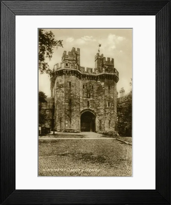 Framed Print : Lancaster Castle Gateway, Lancashire, England Framed Print : Lancaster Castle Gateway, Lancashire, England