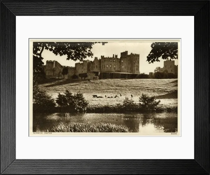 Framed Print : Alnwick, Northumberland - The Castle Framed Print : Alnwick, Northumberland - The Castle