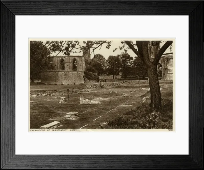 Framed Print : Glastonbury, Somerset - Archaeological excavations - Abbey Framed Print : Glastonbury, Somerset - Archaeological excavations - Abbey