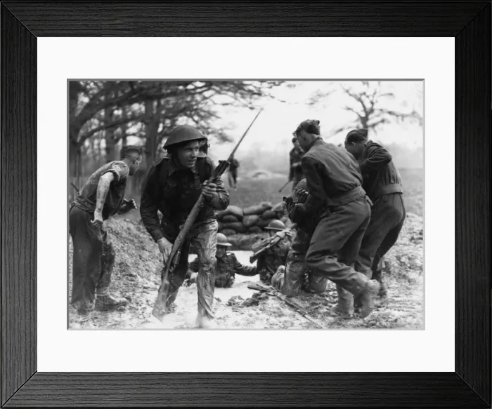 Framed Print : Training at the 44th Division Battle School, Tonbridge Framed Print : Training at the 44th Division Battle School, Tonbridge
