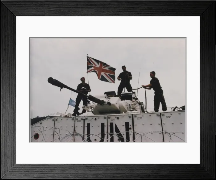 Framed Print : British Forces in Bosnia, 1992-1994 Framed Print : British Forces in Bosnia, 1992-1994