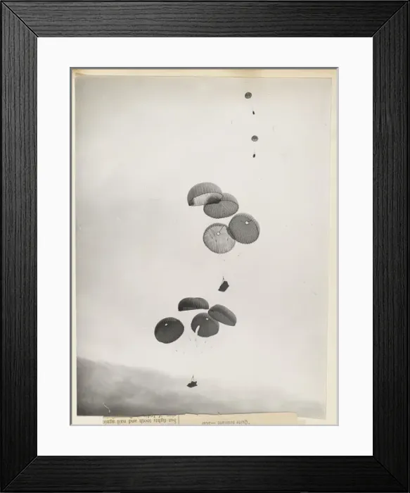 Framed Print : 11th Bn The Parachute Regiment, 8th Bn Middlesex Regiment