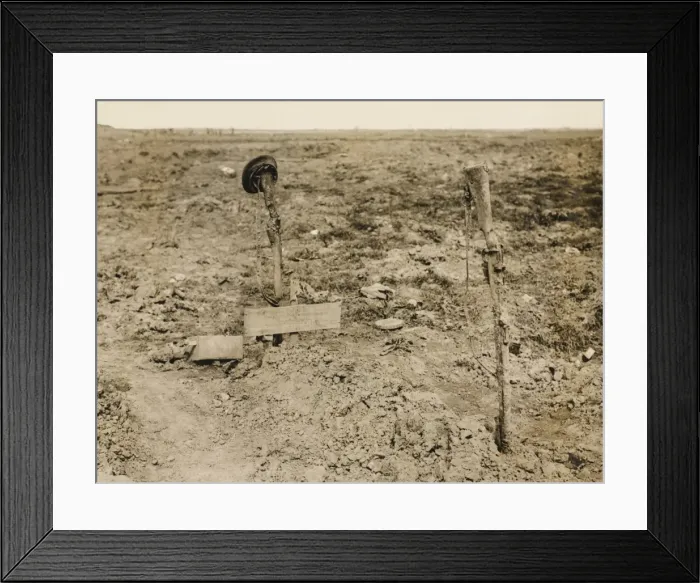 Framed Print : Grave of an unknown British soldier near Ginchy Framed Print : Grave of an unknown British soldier near Ginchy
